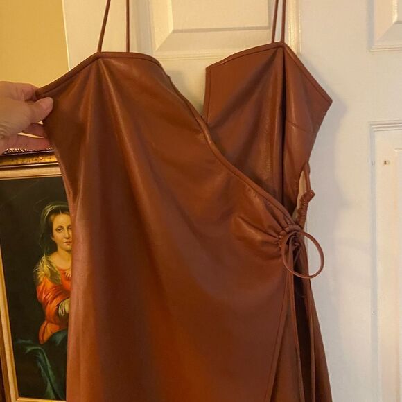 - Nanushka Anubi Asymmetrical Side-Tie Vegan Leather Brick Midi Dress, L - Picture 4 of 12